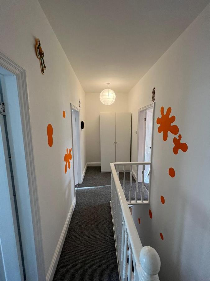 Nickelodeon House Great For Kids Villa Blackpool Exterior photo