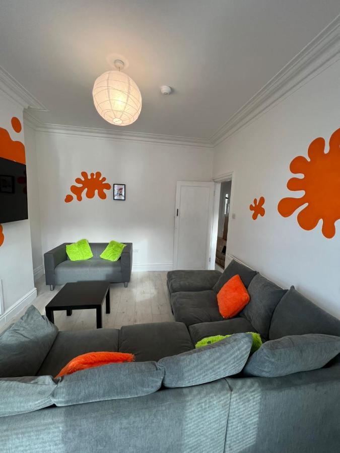 Nickelodeon House Great For Kids Villa Blackpool Exterior photo